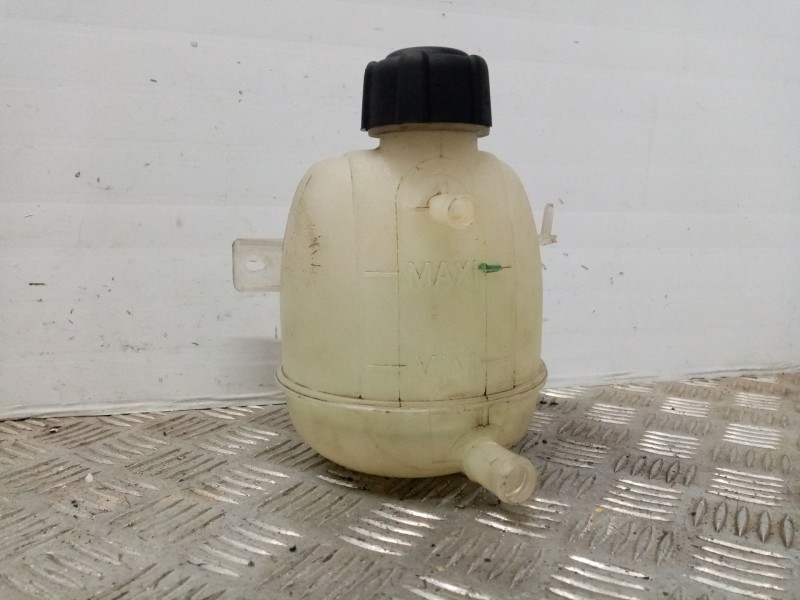 Recambio de deposito expansion para dacia logan 1.5 dci diesel cat referencia OEM IAM 8200686355  