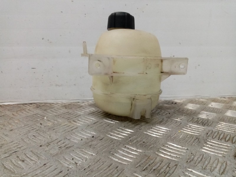 Recambio de deposito expansion para dacia logan 1.5 dci diesel cat referencia OEM IAM 8200686355  