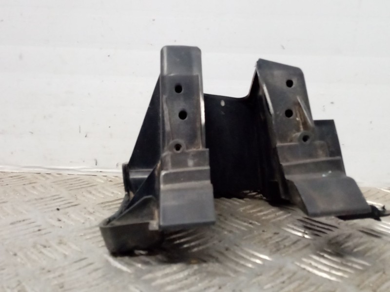 Recambio de moldura para dacia logan 1.5 dci diesel cat referencia OEM IAM 8200481101  