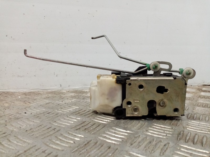 Recambio de cerradura puerta delantera izquierda para alfa romeo 147 (190) referencia OEM IAM 1171672  