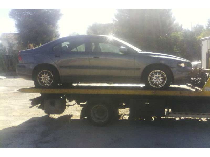 volvo s60 berlina 2.4 diesel   |   0.00 - ... | 2000 | 131 cv / 96 kw del año 2000