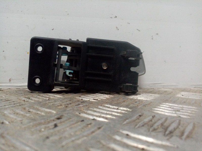 Recambio de maneta interior trasera izquierda para kia carens 2.0 turbodiesel cat referencia OEM IAM   