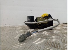 Recambio de cerradura puerta trasera derecha para kia carens 2.0 turbodiesel cat referencia OEM IAM    2