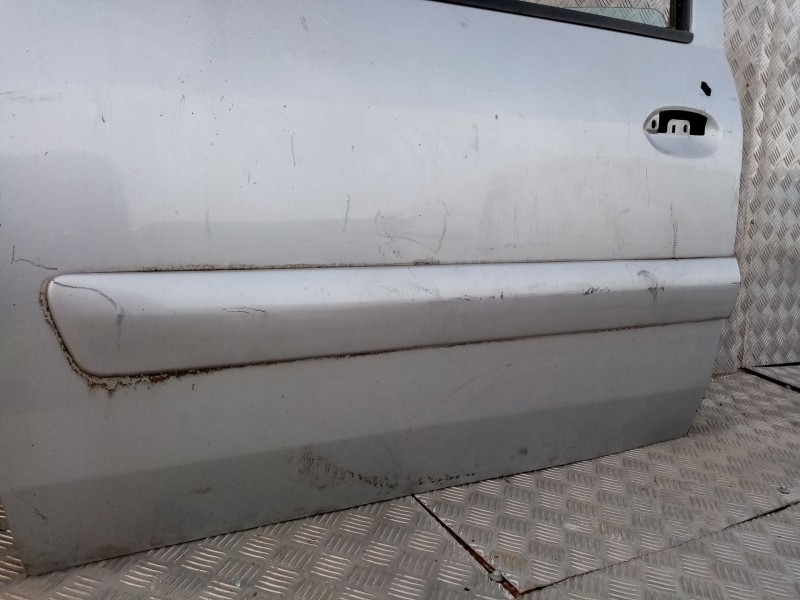 Recambio de puerta delantera izquierda para dacia logan 1.5 dci diesel cat referencia OEM IAM   