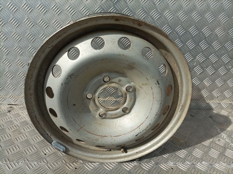 Recambio de llanta r16 para renault trafic caja cerrada (ab 4.01) referencia OEM IAM   