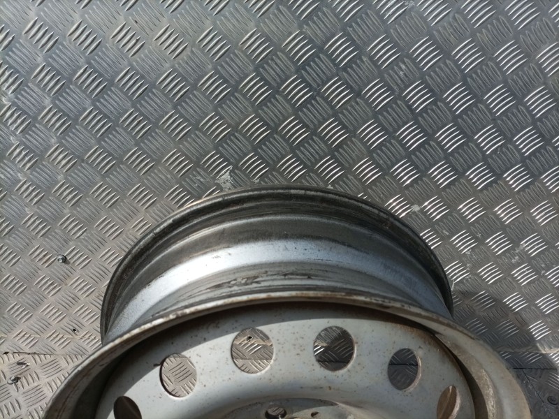 Recambio de llanta r16 para renault trafic caja cerrada (ab 4.01) referencia OEM IAM   