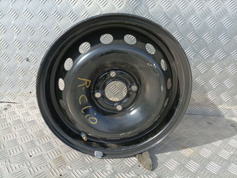 Recambio de llanta clio para renault clio 1.2 referencia OEM IAM   