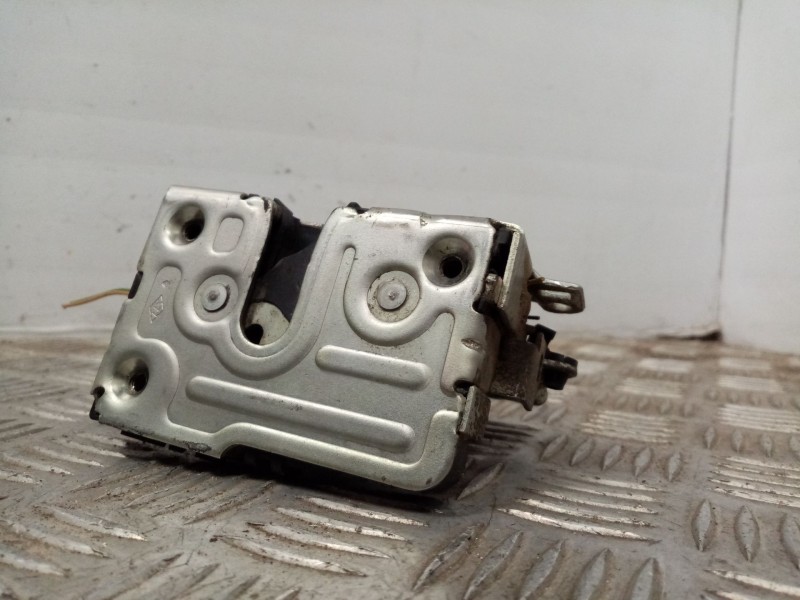 Recambio de cerradura puerta trasera derecha para dacia logan 1.5 dci diesel cat referencia OEM IAM   