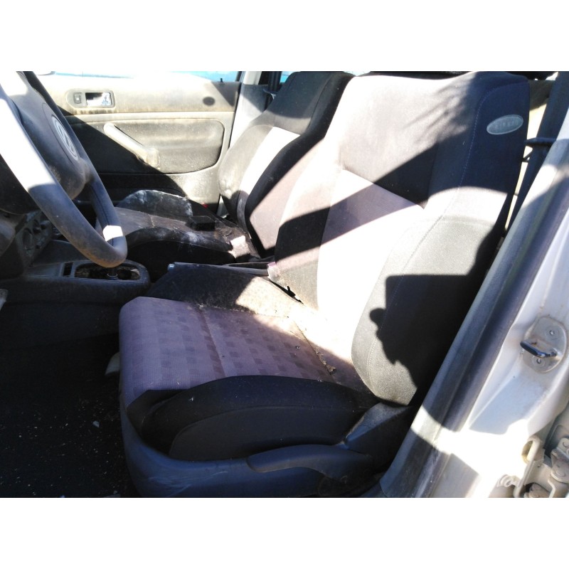 volkswagen bora variant (1j6) del año 2000