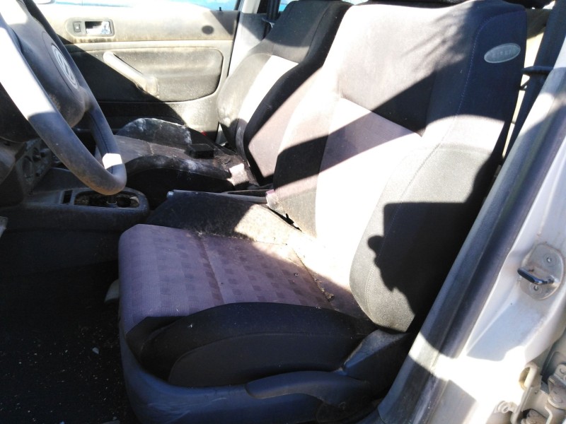 volkswagen bora variant (1j6) del año 2000