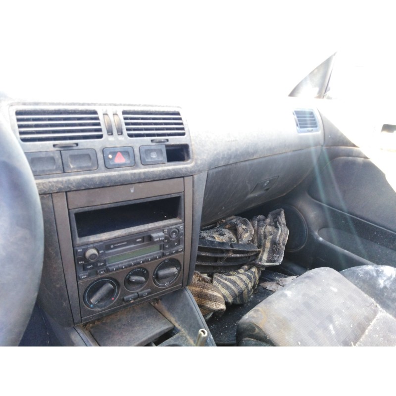 volkswagen bora variant (1j6) del año 2000