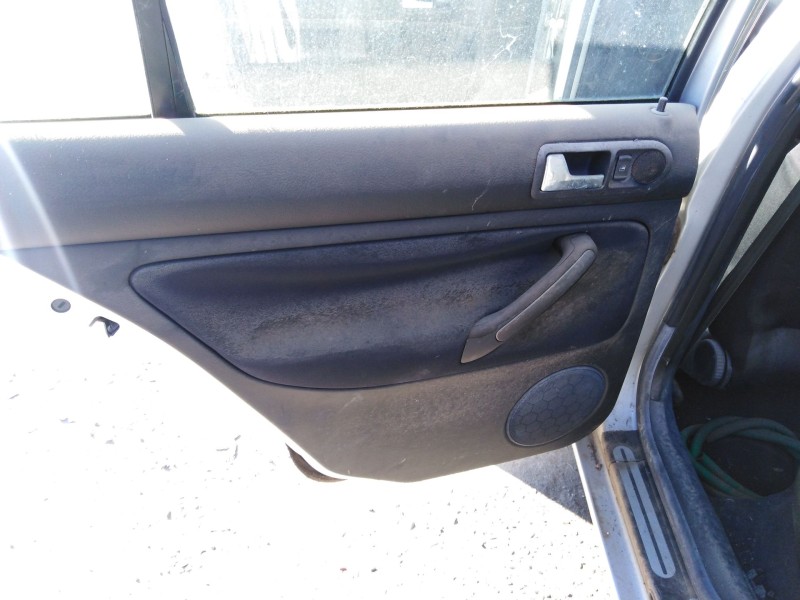 volkswagen bora variant (1j6) del año 2000