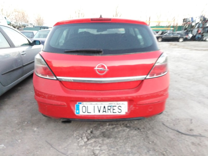 opel astra h (a04) del año 2004