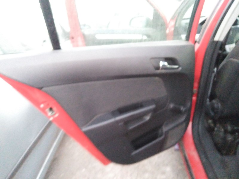 opel astra h (a04) del año 2004