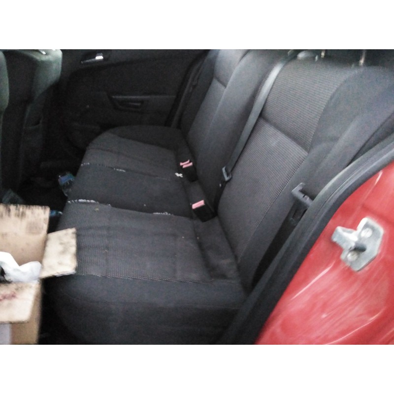 opel astra h (a04) del año 2004