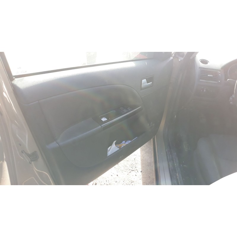 ford mondeo berlina (ge) del año 2000