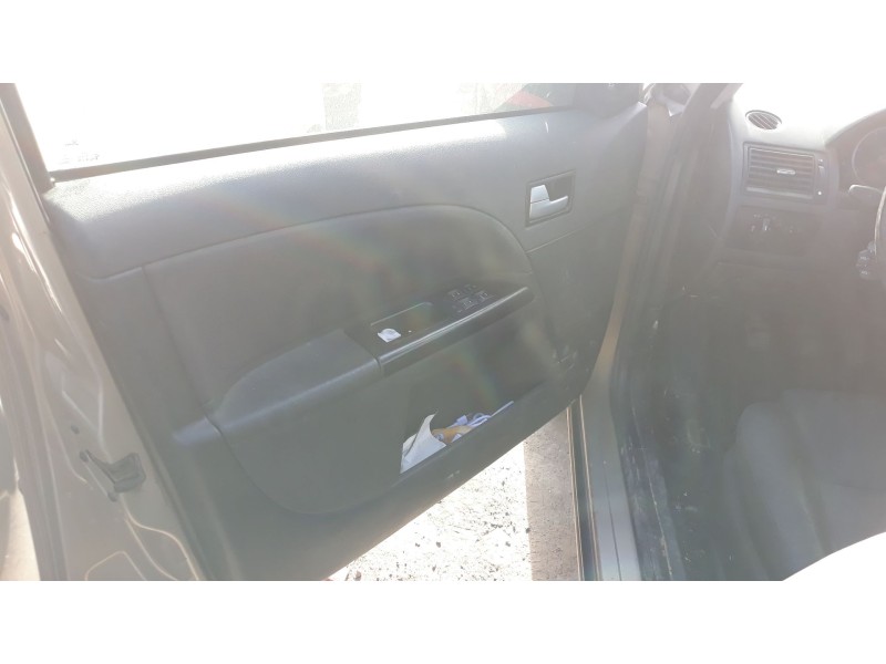 ford mondeo berlina (ge) del año 2000