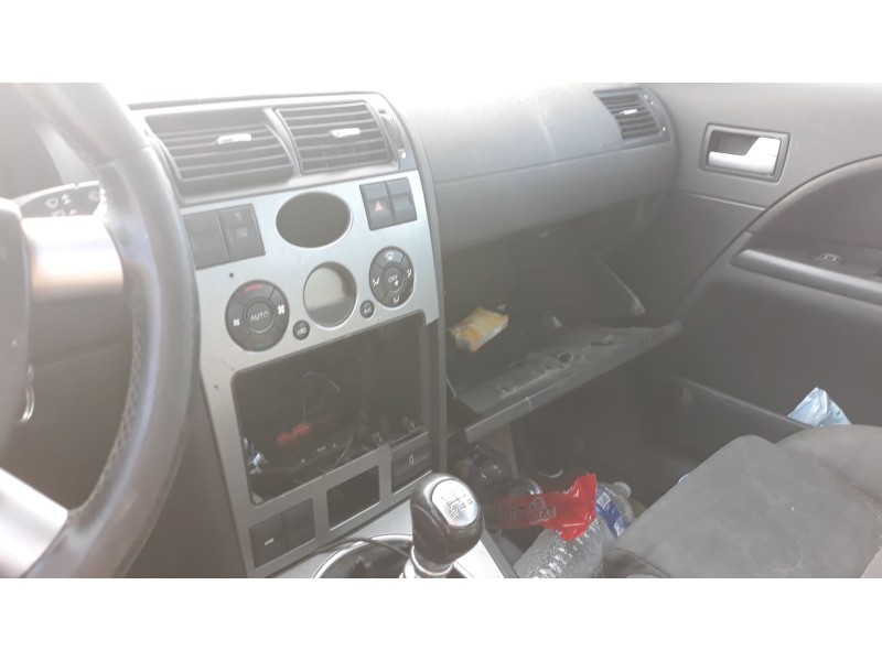 ford mondeo berlina (ge) del año 2000