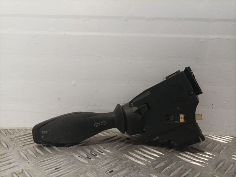 Recambio de mando intermitentes para ford fiesta (cb1) referencia OEM IAM 8A6T-13335-BC 8A6T13335BC 