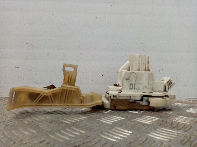 Recambio de cerradura puerta delantera izquierda para ford mondeo berlina (ge) ghia referencia OEM IAM 0  