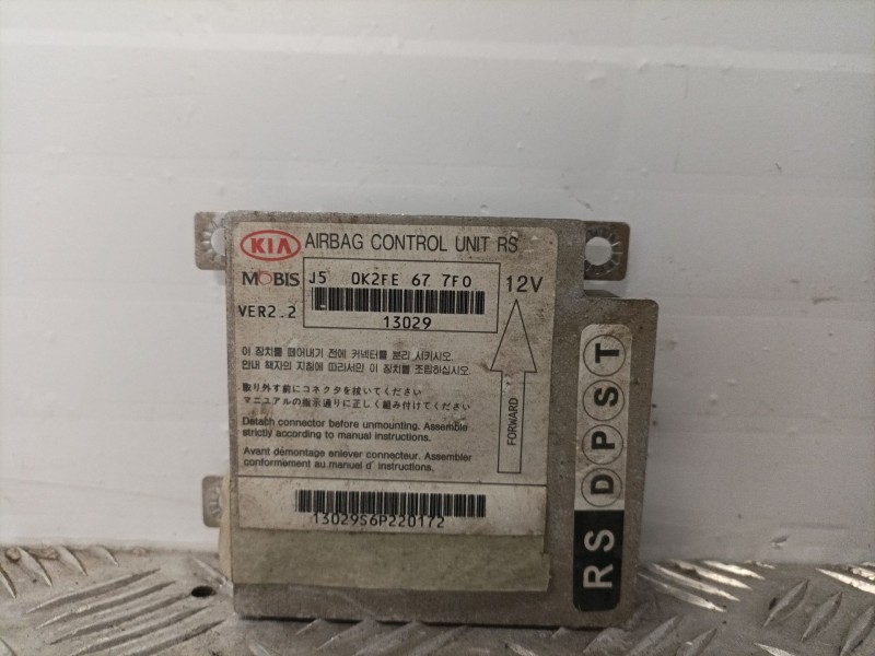 Recambio de centralita airbag para kia carens 2.0 turbodiesel cat referencia OEM IAM 0K2FE677F0  