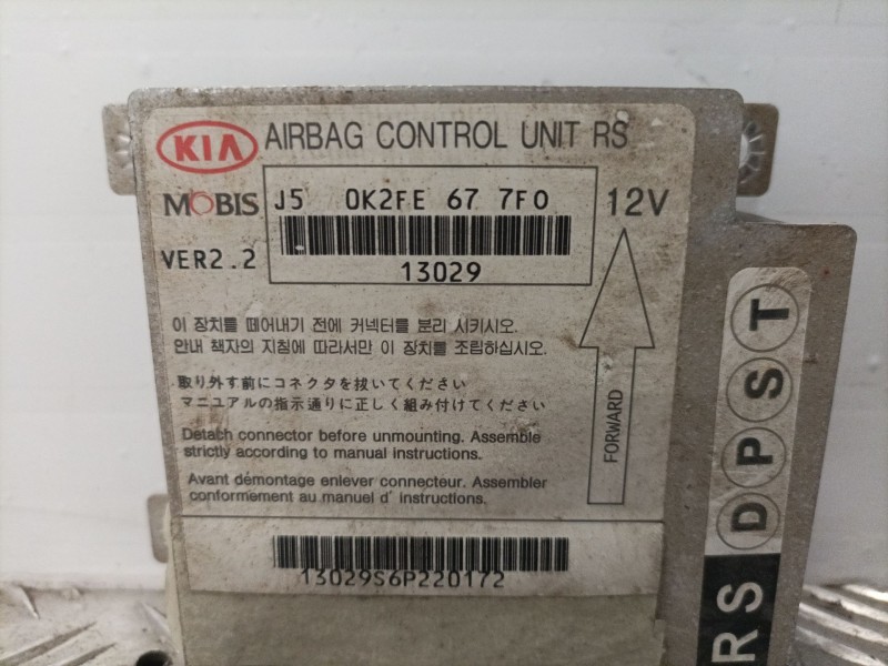 Recambio de centralita airbag para kia carens 2.0 turbodiesel cat referencia OEM IAM 0K2FE677F0  