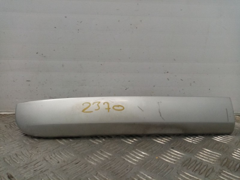 Recambio de moldura para dacia logan 1.5 dci diesel cat referencia OEM IAM 8200490254  