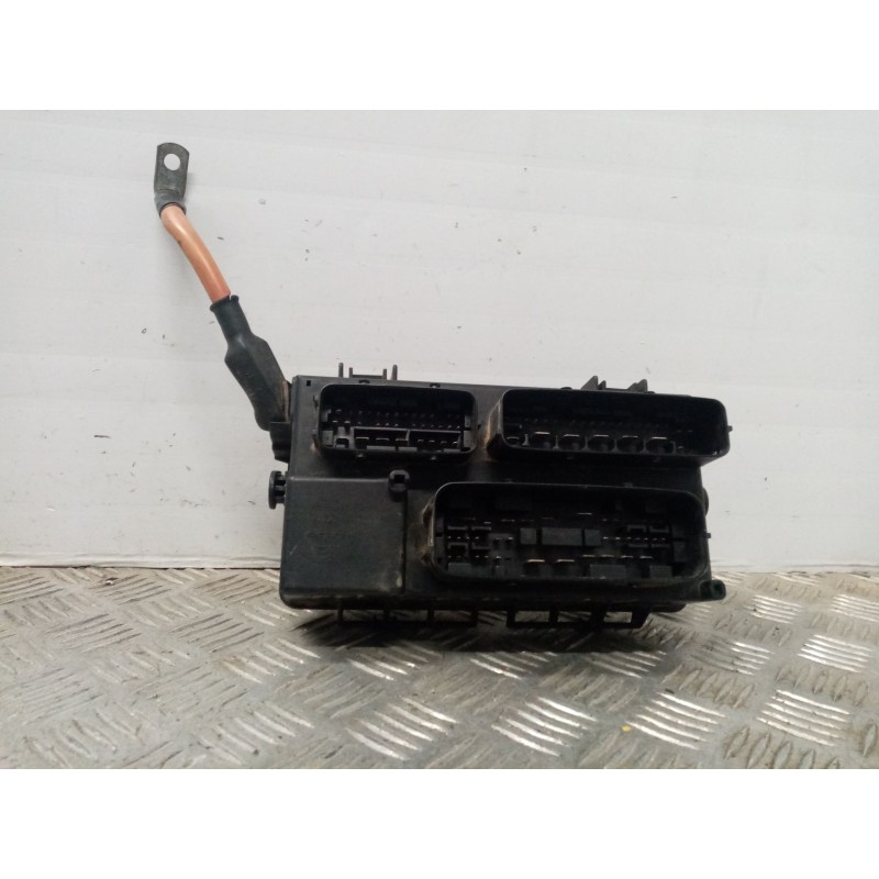 Recambio de caja reles / fusibles para opel corsa d enjoy referencia OEM IAM 13217392ef   Recambio de caja reles / fusibles para opel corsa d enjoy referencia OEM IAM 13217392ef