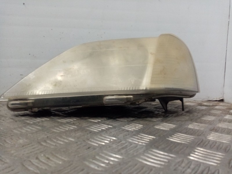 Recambio de faro izquierdo para dacia logan 1.5 dci diesel cat referencia OEM IAM 8200211005  