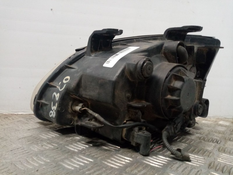 Recambio de faro derecho para kia carens 2.0 turbodiesel cat referencia OEM IAM   