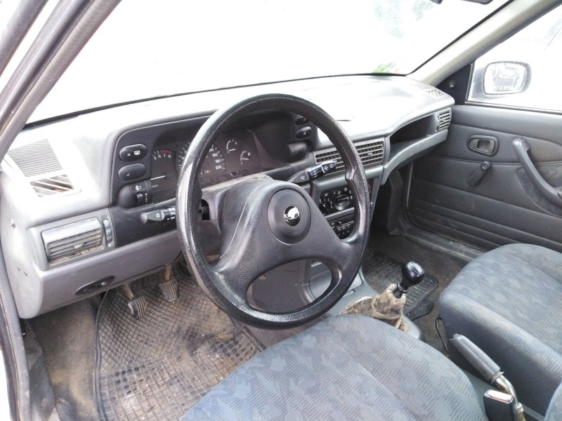 daewoo nexia del año 1995