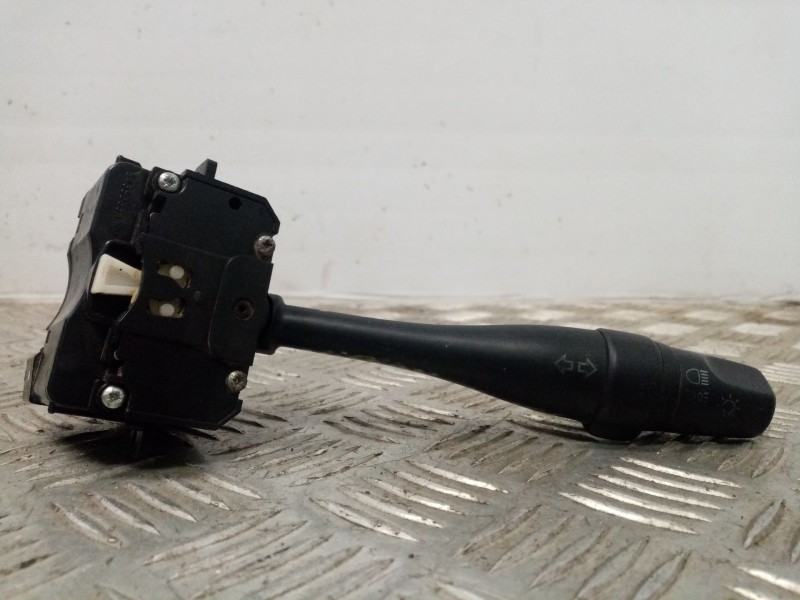 Recambio de mando luces para nissan serena (c23m) 2.3 diesel referencia OEM IAM 54034763b  