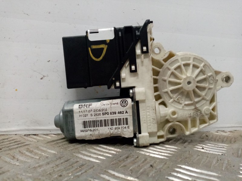 Recambio de motor elevalunas trasero izquierdo para seat toledo (5p2) sport referencia OEM IAM 1K0959704A  