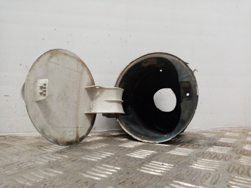 Recambio de tapa exterior combustible para seat toledo (5p2) sport referencia OEM IAM 5P5809905C 5P5809905 