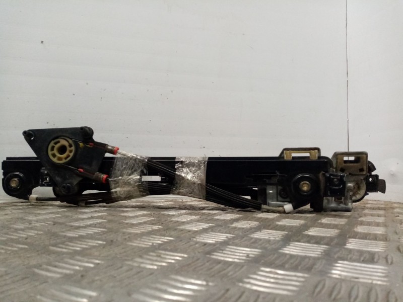 Recambio de elevalunas delantero izquierdo para seat toledo (5p2) sport referencia OEM IAM 5P0837461  