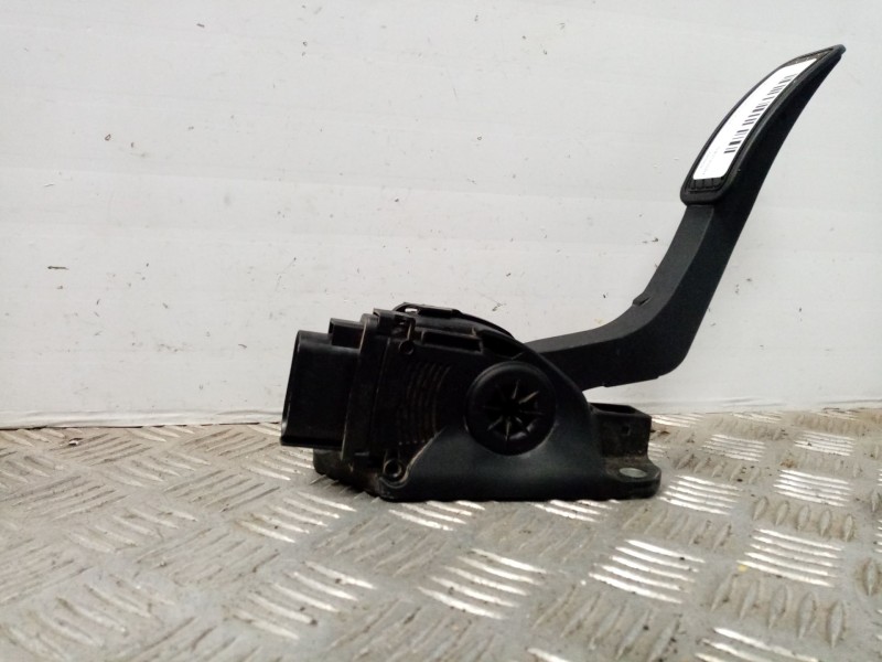 Recambio de potenciometro pedal para ford fiesta (cb1) trend referencia OEM IAM 6PV00951700 8V219F836AA 