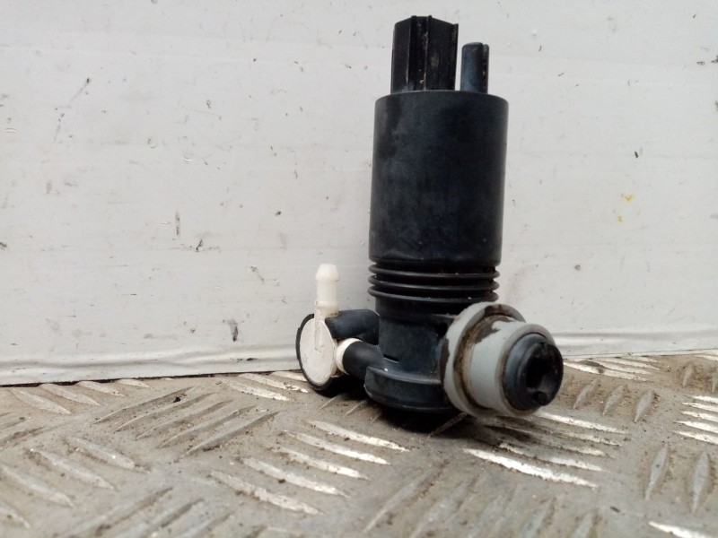 Recambio de bomba limpia para ford fiesta (cb1) trend referencia OEM IAM 2022321 8A6117K624AA 