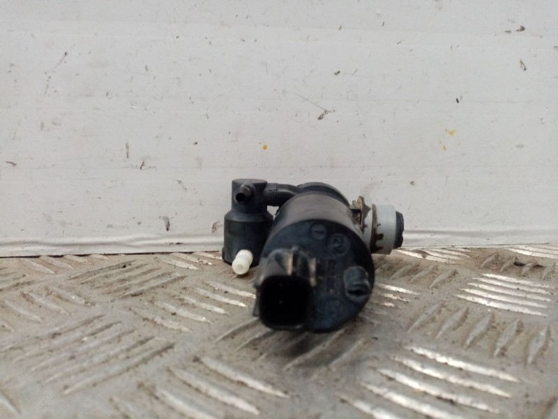 Recambio de bomba limpia para ford fiesta (cb1) trend referencia OEM IAM 2022321 8A6117K624AA 