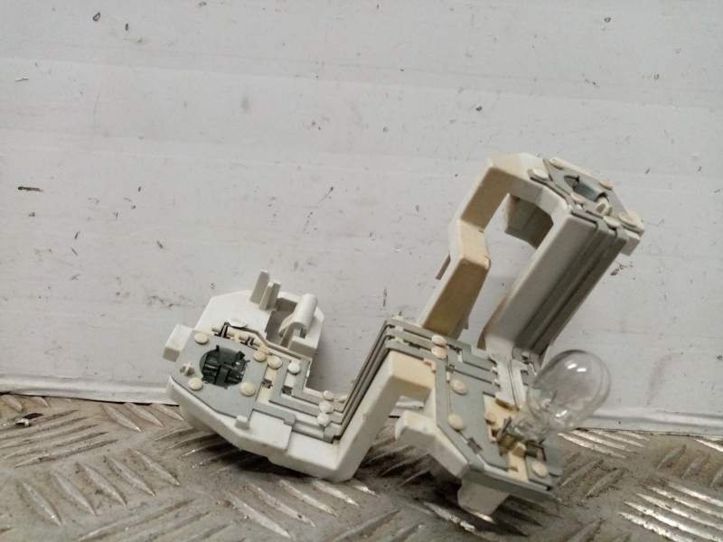 Recambio de portalamparas para ford fiesta (cb1) trend referencia OEM IAM 00414v0101 8a6113405a 