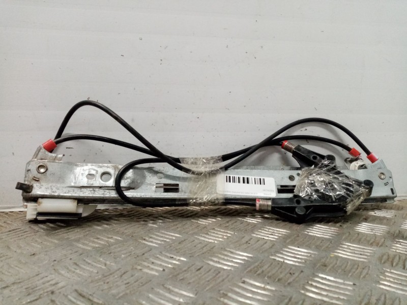 Recambio de elevalunas delantero izquierdo para ford fiesta (cb1) trend referencia OEM IAM 1836010  