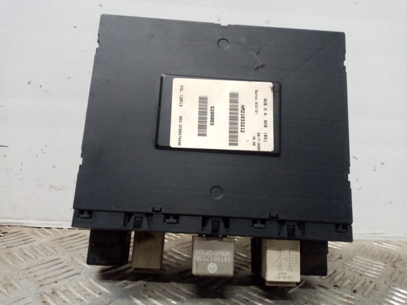 Recambio de caja reles / fusibles para seat toledo (5p2) sport referencia OEM IAM 3C0937049E 1T1937503A 