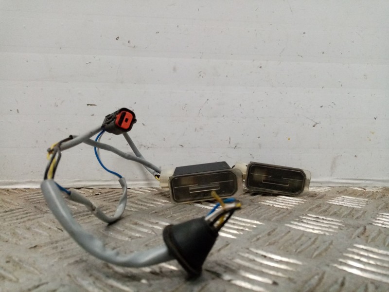 Recambio de piloto matricula para ford fiesta (cb1) trend referencia OEM IAM 6m2a13550ab  