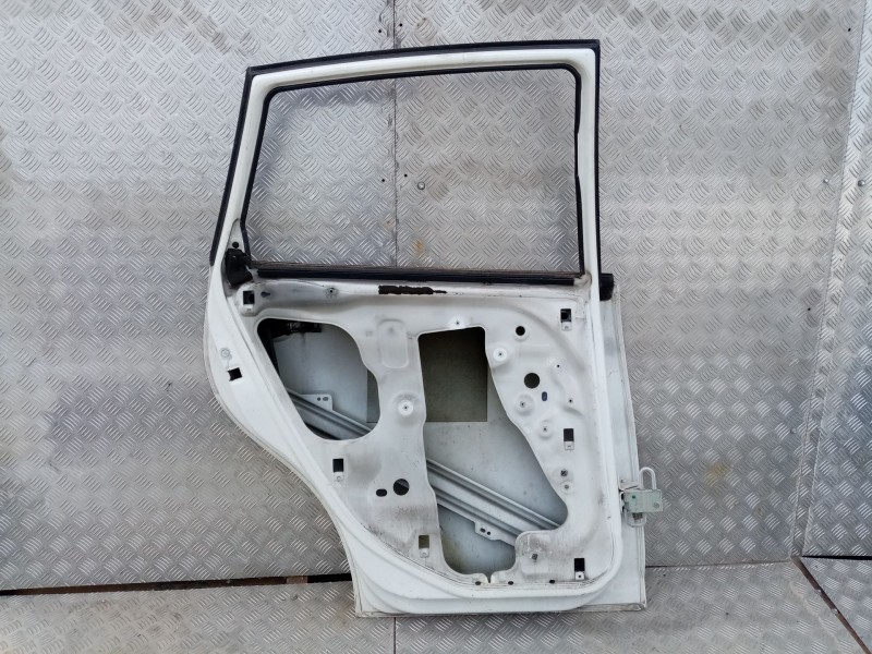 Recambio de puerta trasera izquierda para seat toledo (5p2) sport referencia OEM IAM 5P0833055A  