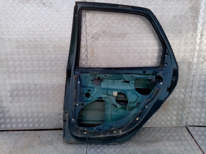 Recambio de puerta trasera derecha para renault scenic rx4 (ja0) referencia OEM IAM   