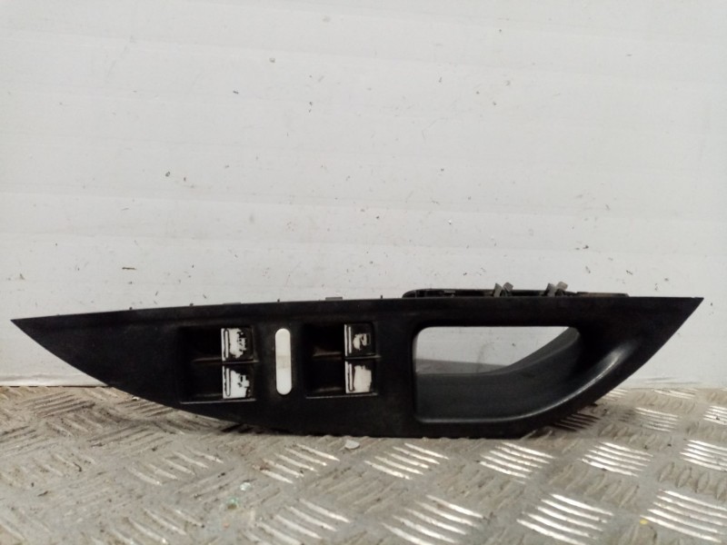 Recambio de mando elevalunas delantero izquierdo para seat altea (5p1) referencia OEM IAM 5p1867171a  