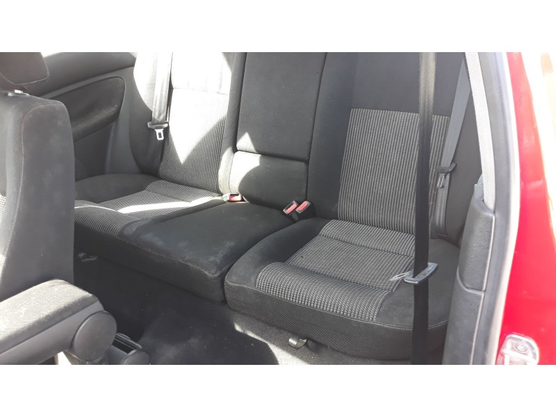 volkswagen golf iv berlina (1j1) del año 1997