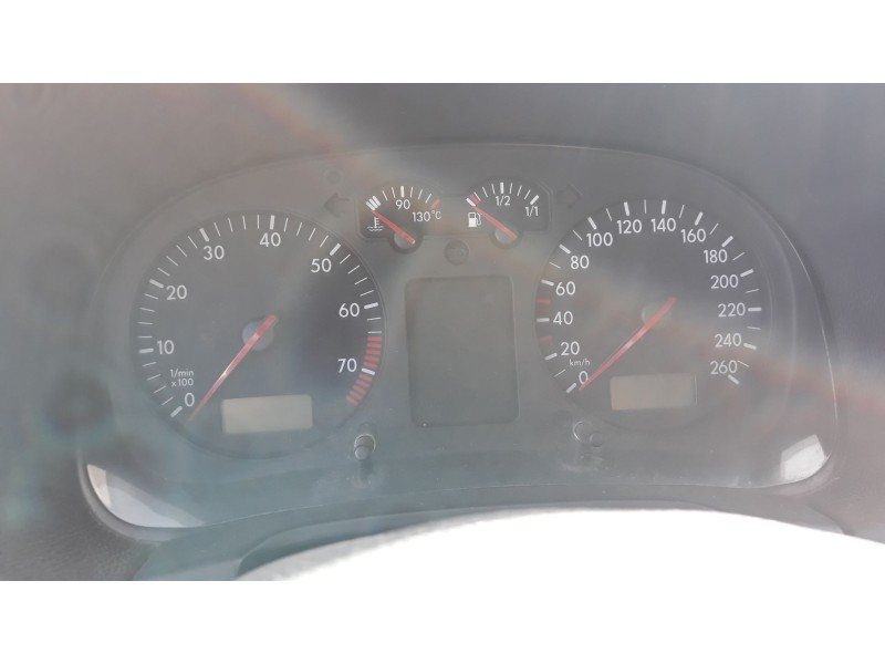 volkswagen golf iv berlina (1j1) del año 1997