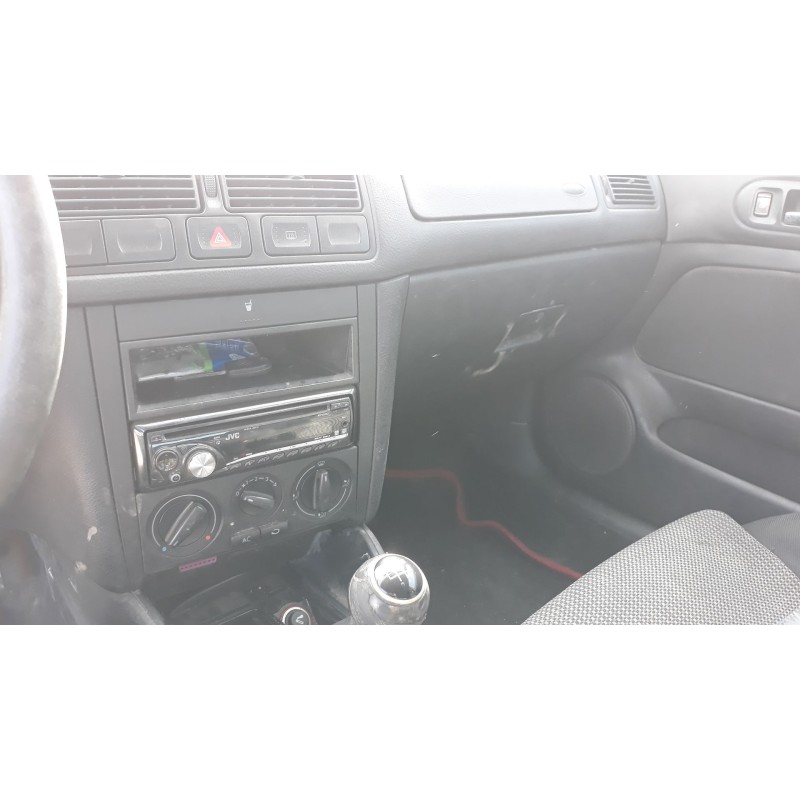 volkswagen golf iv berlina (1j1) del año 1997