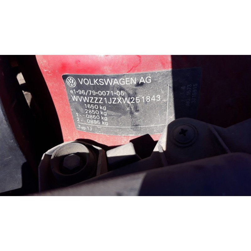 volkswagen golf iv berlina (1j1) del año 1997