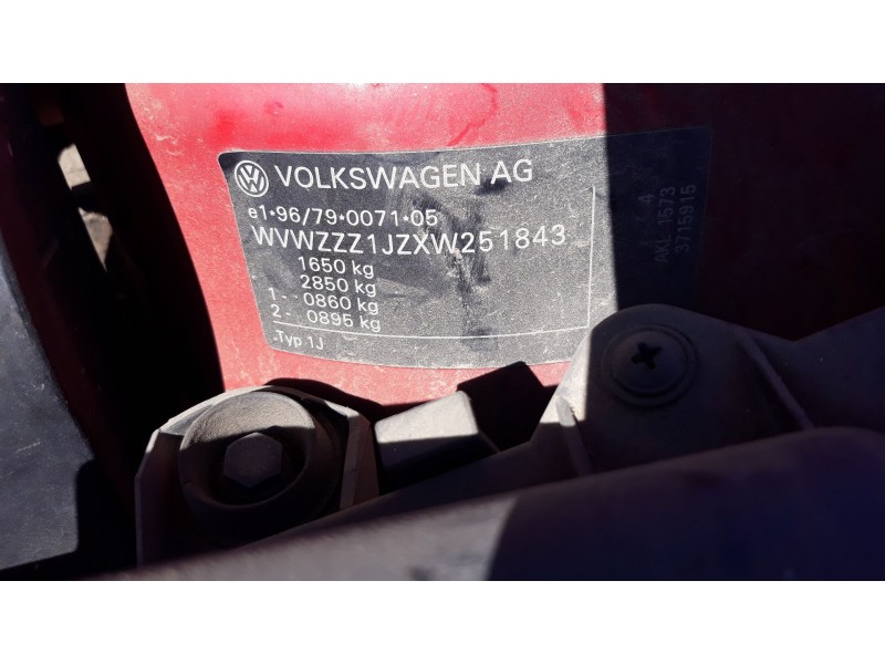 volkswagen golf iv berlina (1j1) del año 1997